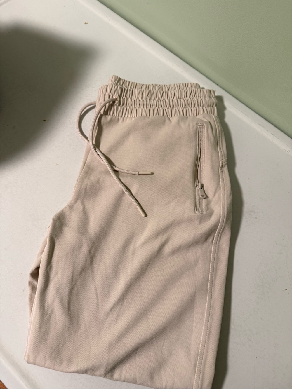 Old Navy Beige Drawstring Joggers size L - Never worn